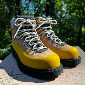 Limited edition Diemme hiking boots